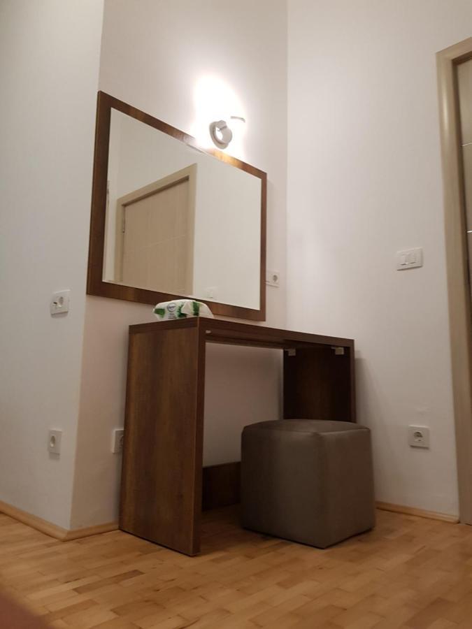 Prishtina Newborn Abc Room Pristina Buitenkant foto