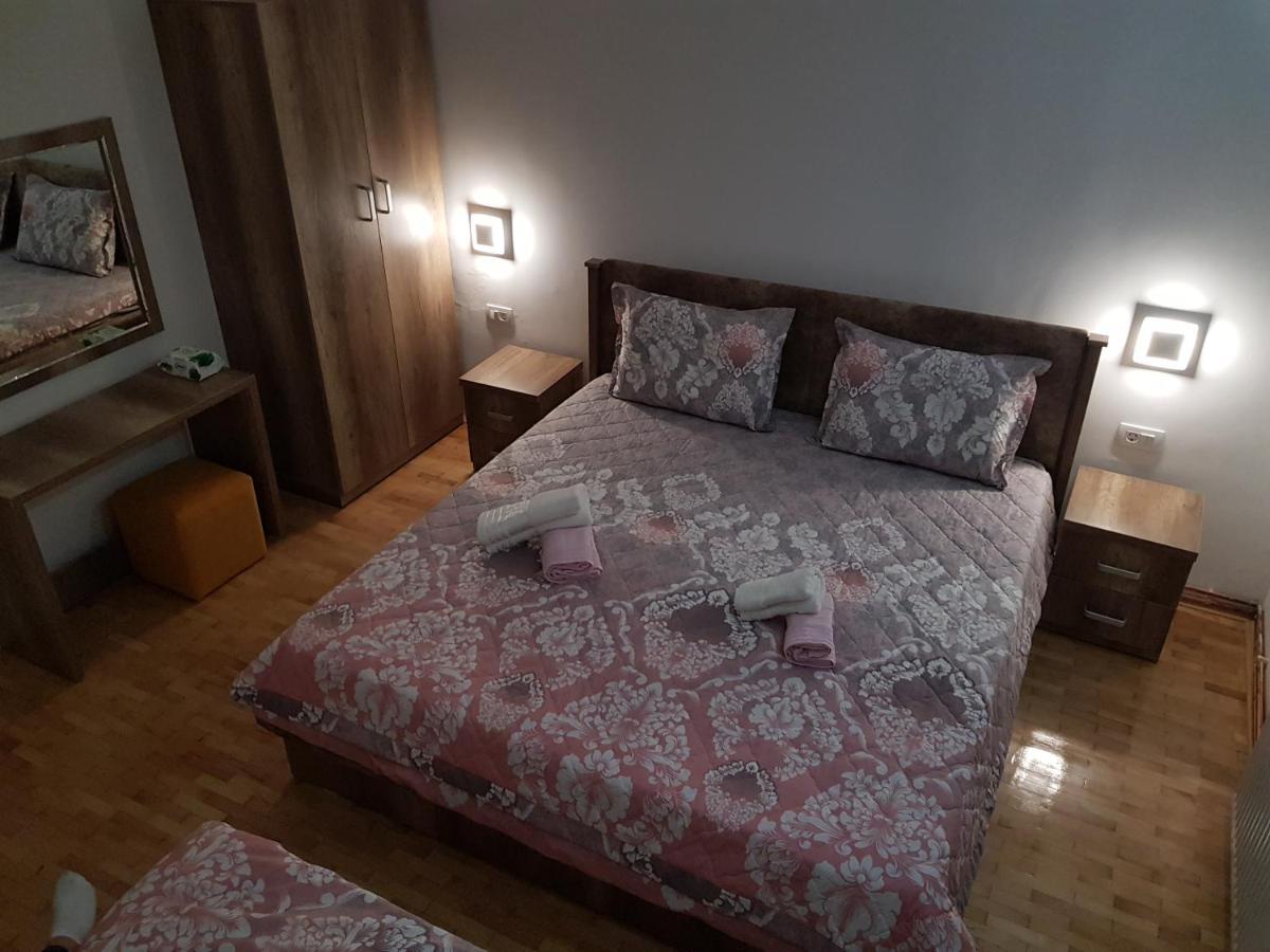 Prishtina Newborn Abc Room Pristina Buitenkant foto